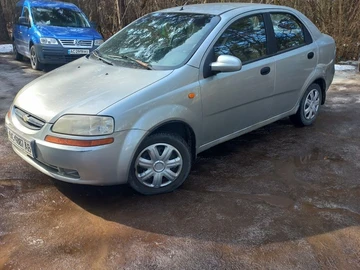 Авто Chevrolet Aveo 2005 № 8543876