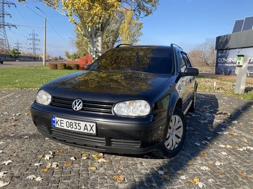 Авто Volkswagen Golf 1999 № 8543900