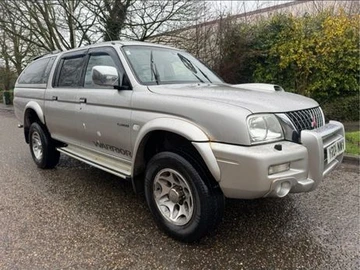 Авто Mitsubishi L 200 2004 № 8544599