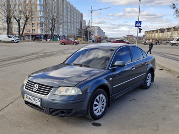 Авто Volkswagen Passat Sedan 2003 № 8544751