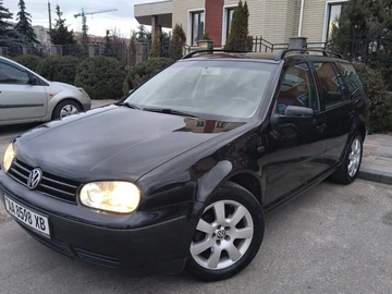 Авто Volkswagen Golf 2001 № 8544943