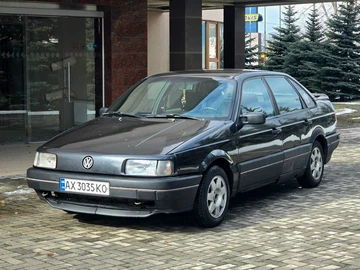 Авто Volkswagen Passat Sedan 1990 № 8545219