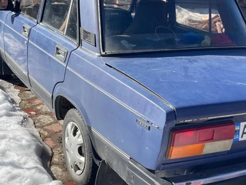 Авто ВАЗ 2107 2000 № 8545378