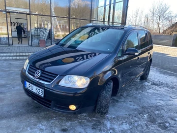 Авто Volkswagen Touran 2005 № 8545448
