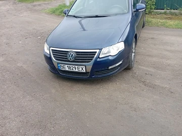 Авто Volkswagen Passat Sedan 2005 № 8545778