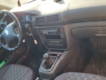 Авто Volkswagen Passat Hatchback 2004 № 8545782