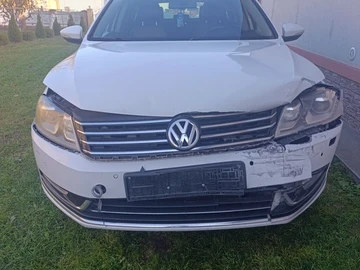 Авто Volkswagen Passat Variant 2012 № 8546210