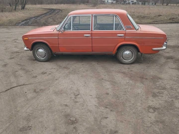 Авто ВАЗ 2103 1975 № 8546234