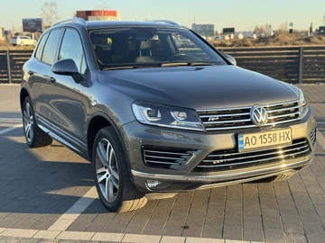 Авто Volkswagen Touareg 2015 № 8546553