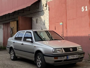Авто Volkswagen Vento 1996 № 8546779
