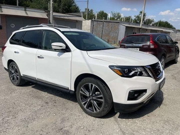 Авто Nissan Pathfinder 2019 № 8547104