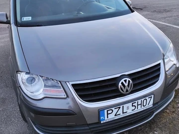 Авто Volkswagen Touran 2010 № 8547134