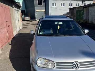 Авто Volkswagen Golf 2000 № 8547436