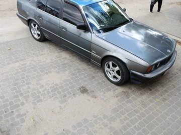 Авто BMW 5 Серия 1989 № 8547891