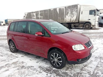 Авто Volkswagen Touran 2006 № 8548064