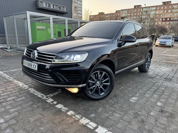 Авто Volkswagen Touareg 2016 № 8548273