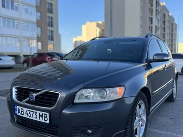 Авто Volvo V50 2008 № 8548375