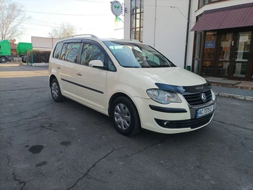 Авто Volkswagen Touran 2007 № 8548395
