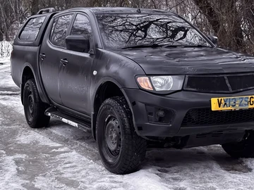 Авто Mitsubishi L 200 2013 № 8548785