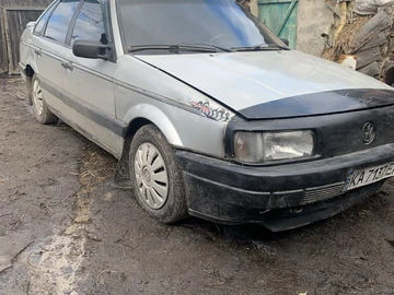Авто Volkswagen Passat Sedan 1991 № 8548811