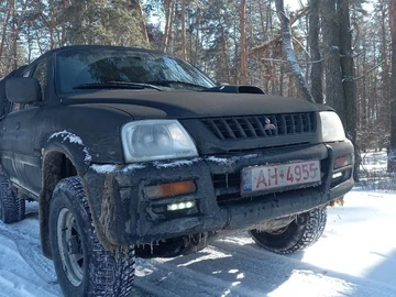 Авто Mitsubishi L 200 2001 № 8549234