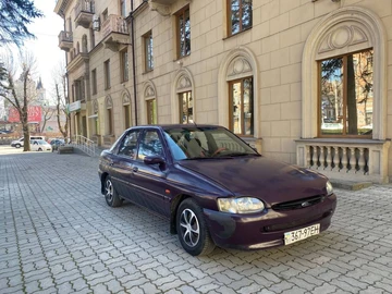 Авто Ford Escort 1999 № 8549255