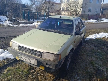 Авто Mazda 323 1986 № 8549357