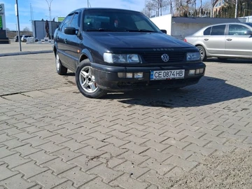 Авто Volkswagen Passat Sedan 1994 № 8549555