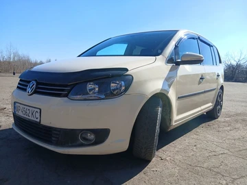 Авто Volkswagen Touran 2014 № 8549596