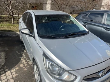 Авто Hyundai Accent 2013 № 8549835