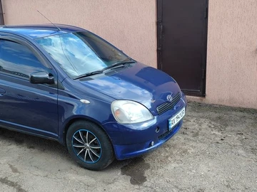 Авто Toyota Yaris 2000 № 8549843
