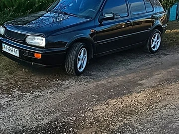 Авто Volkswagen Golf 1992 № 8550164