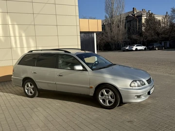 Авто Toyota Avensis 2000 № 8550500