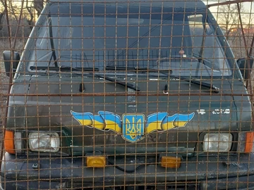 Авто Mitsubishi Precis 1997 № 8550681