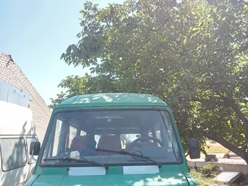 Авто Mercedes 220 1993 № 8550717