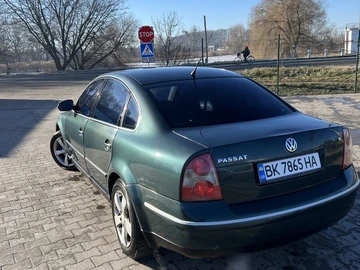 Авто Volkswagen Passat Sedan 2004 № 8550774