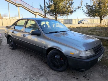 Авто Opel Vectra 1989 № 8551012