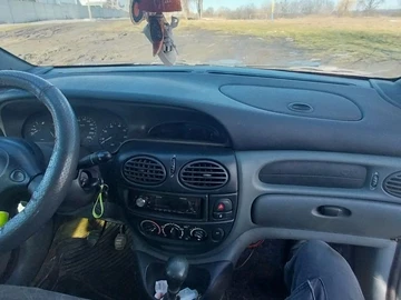 Авто Renault Megane 1999 № 8551536
