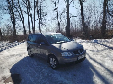 Авто Volkswagen Touran 2005 № 8551814