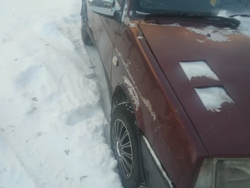 Авто ВАЗ 2109 1988 № 8552311