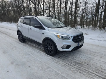 Авто Ford Escape 2018 № 8552629