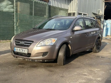 Авто KIA Cee X27 D 2009 № 8553035