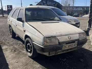 Авто Skoda Forman 1992 № 8553439