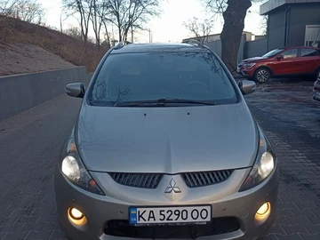 Авто Mitsubishi Grandis 2006 № 8553533