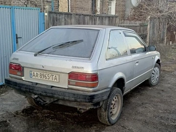 Авто Mazda 323 1987 № 8553948