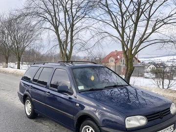 Авто Volkswagen Golf 1995 № 8553990