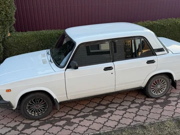 Авто ВАЗ 2107 2004 № 8554539
