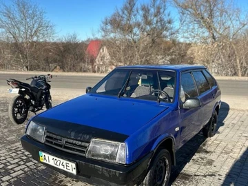 Авто ВАЗ 2109 1989 № 8554623