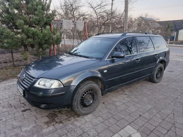 Авто Volkswagen Passat Variant 2003 № 8554924