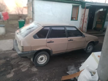 Авто ВАЗ 2109 1989 № 8554957